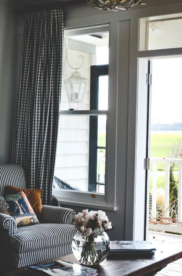 Te Kopura Lodge Martinborough Eksteriør bilde