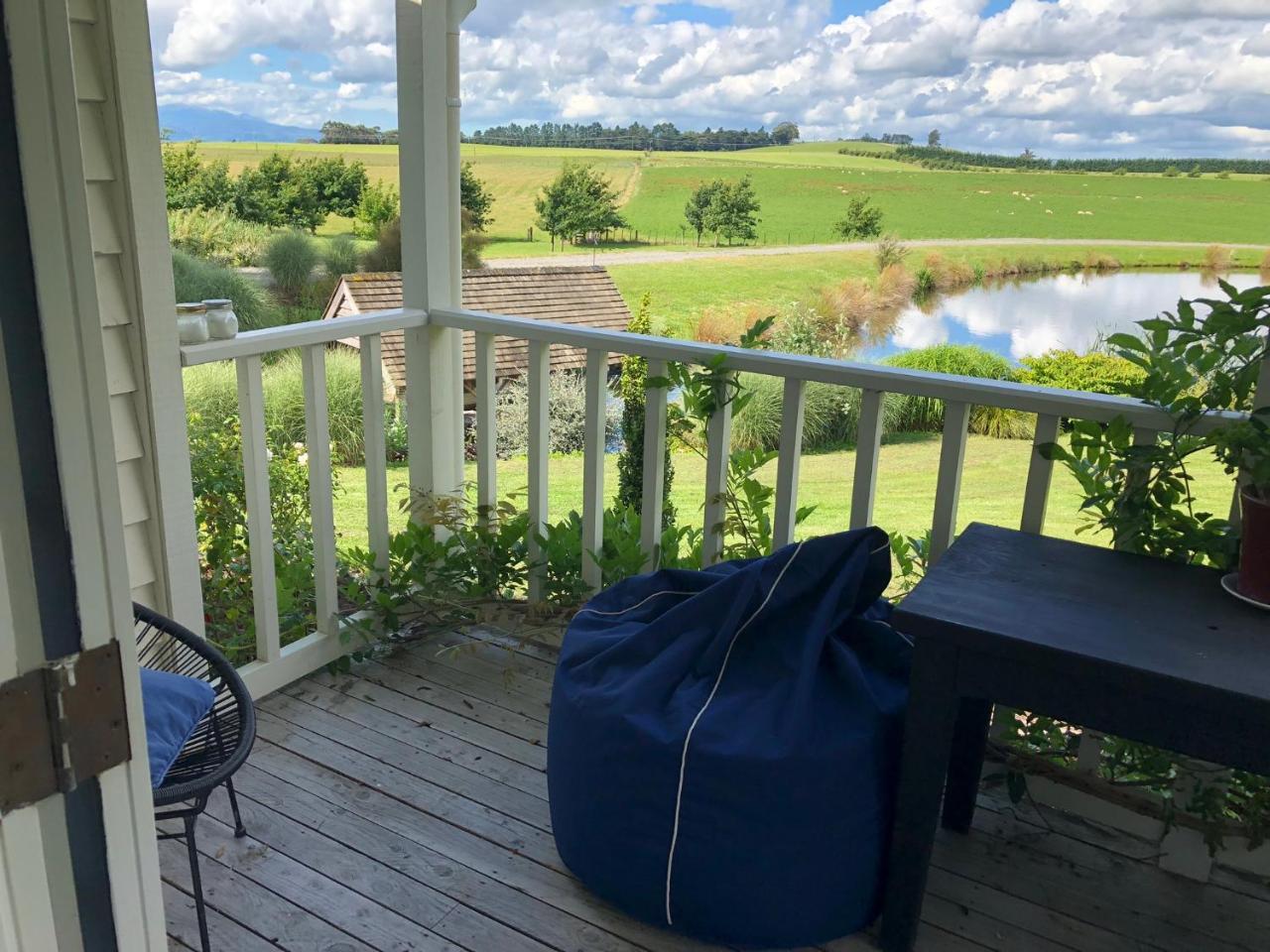 Te Kopura Lodge Martinborough Eksteriør bilde