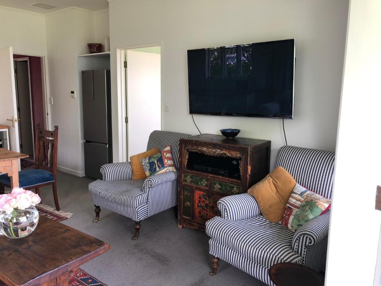 Te Kopura Lodge Martinborough Eksteriør bilde