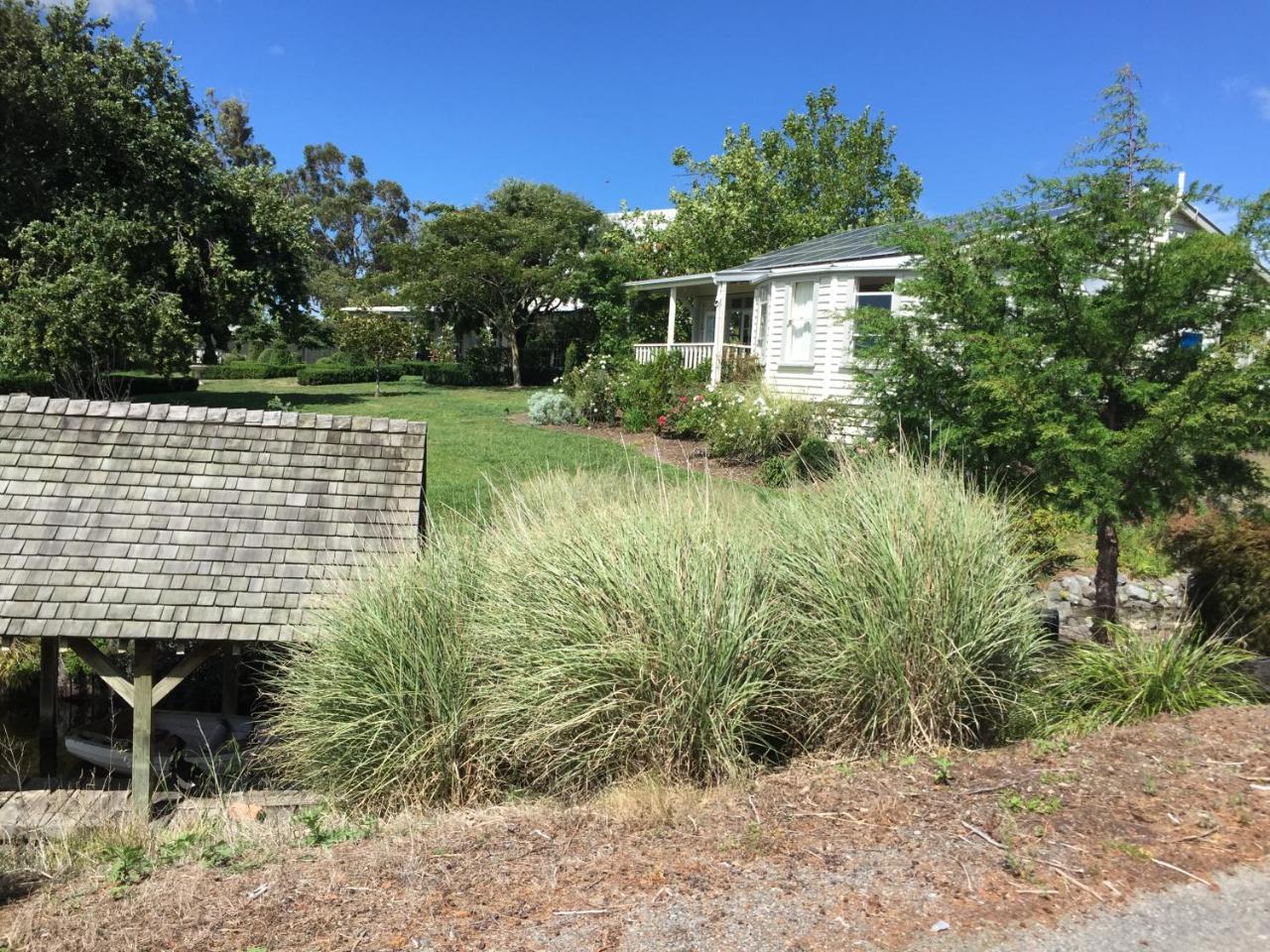 Te Kopura Lodge Martinborough Eksteriør bilde